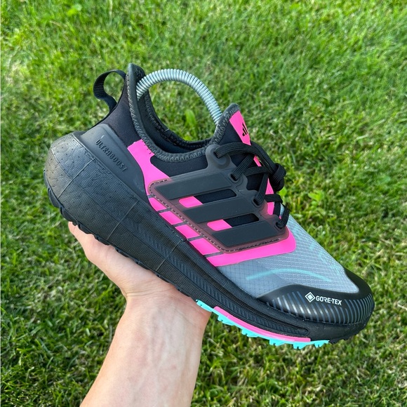 Adidas Ultraboost Light Gore-Tex Womens Running  hiking waterproof Shoes new - Picture 1 of 7
